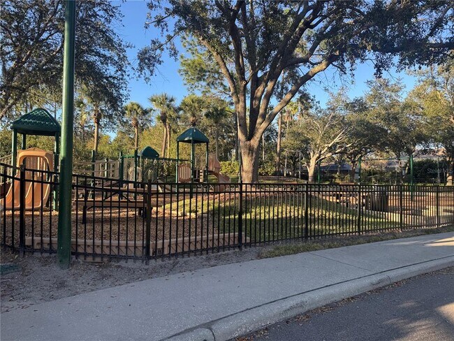 Building Photo - 10144 Arbor Run Dr