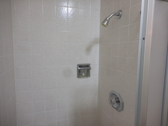 Building Photo - 3210 Isla Bahia Way