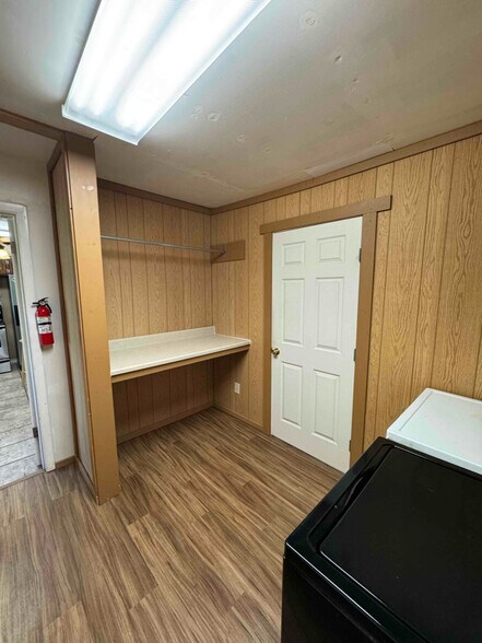 Building Photo - 106 Hope Ln