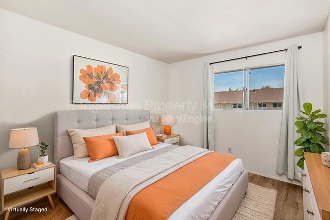 Building Photo - 7831 Rancho Fanita Dr