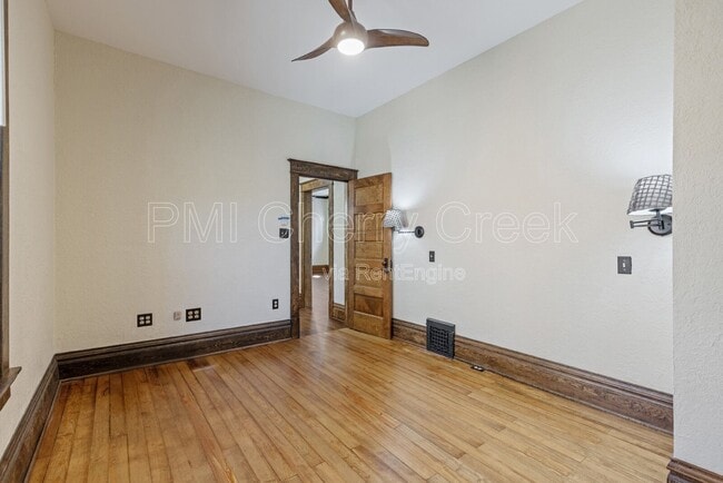 Building Photo - 4047 Wyandot St