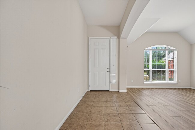 Building Photo - 18206 Florence Run Ln