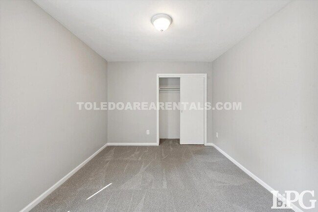 Building Photo - 6138 Whiteford Center Rd