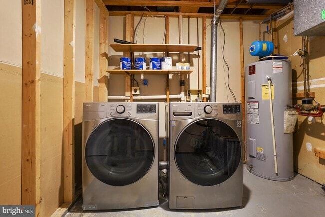 Building Photo - 3908 Ferrara Dr