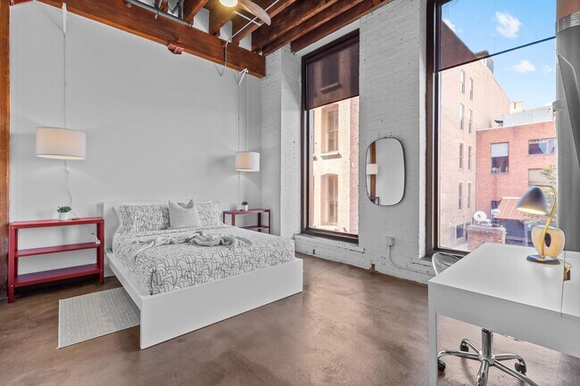 Building Photo - Peper Lofts @ Laclede's Landing