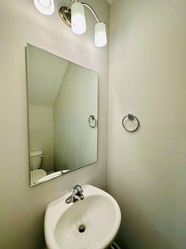 Building Photo - Leland - Newer construction house with two-car garage!