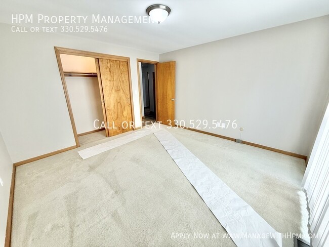Building Photo - 7145 Starcliff Ave NW