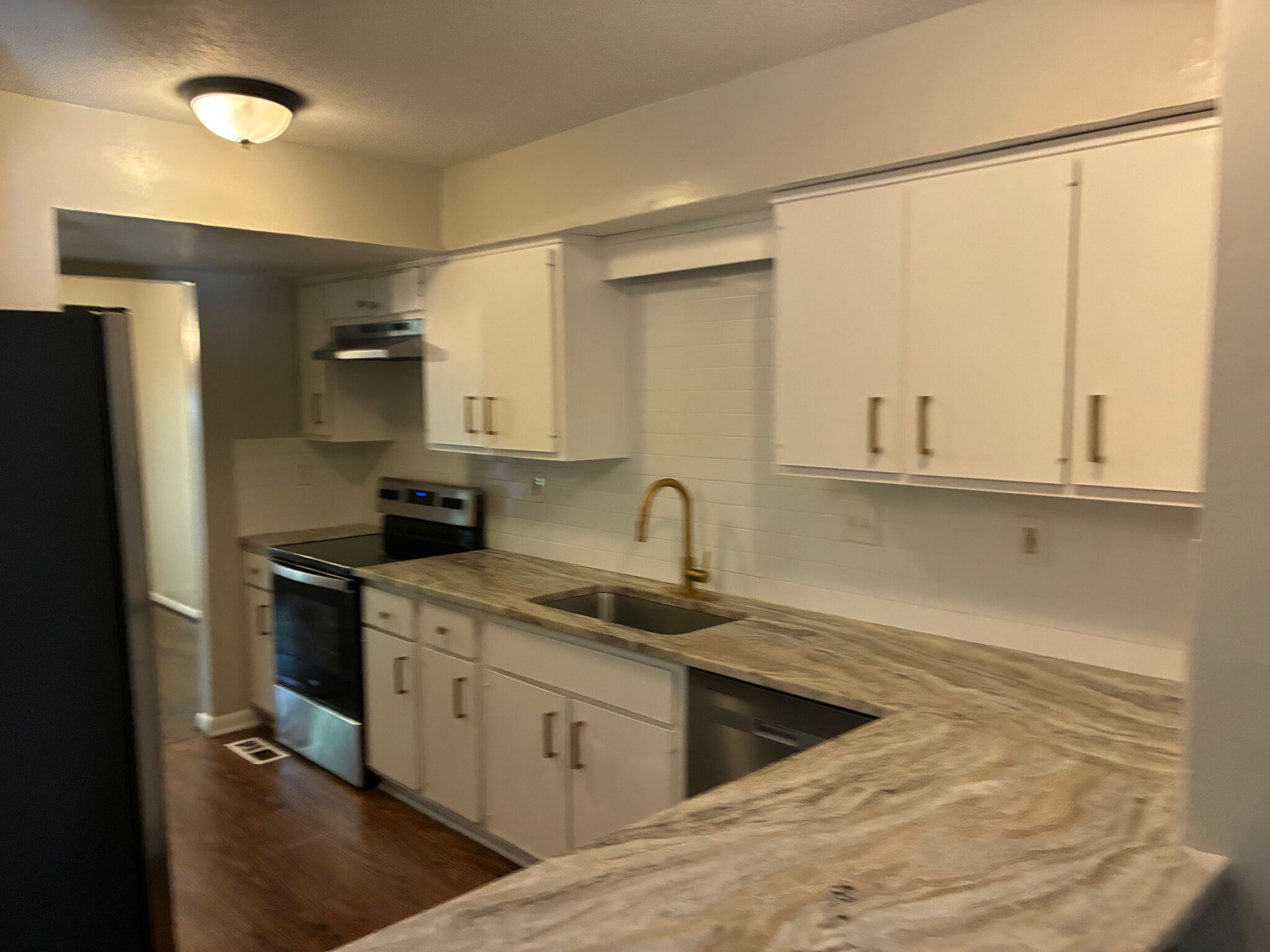 Building Photo - Room in Townhome on Terrace Trail