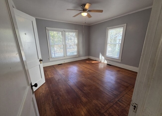 Building Photo - 1182 Brentwood Ave