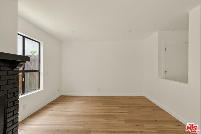 Building Photo - 2020 Delaware Ave