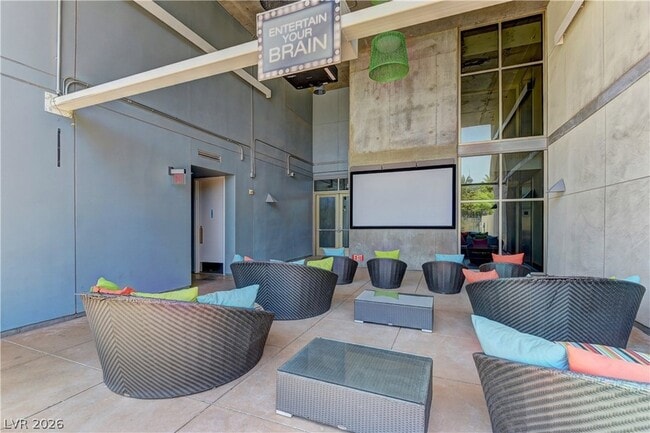 Building Photo - 353 E Bonneville Ave