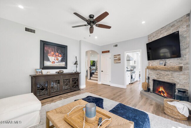 Building Photo - 1847 Fox Springs Cir