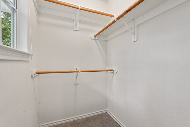 Building Photo - 19 Musk Rose Ct