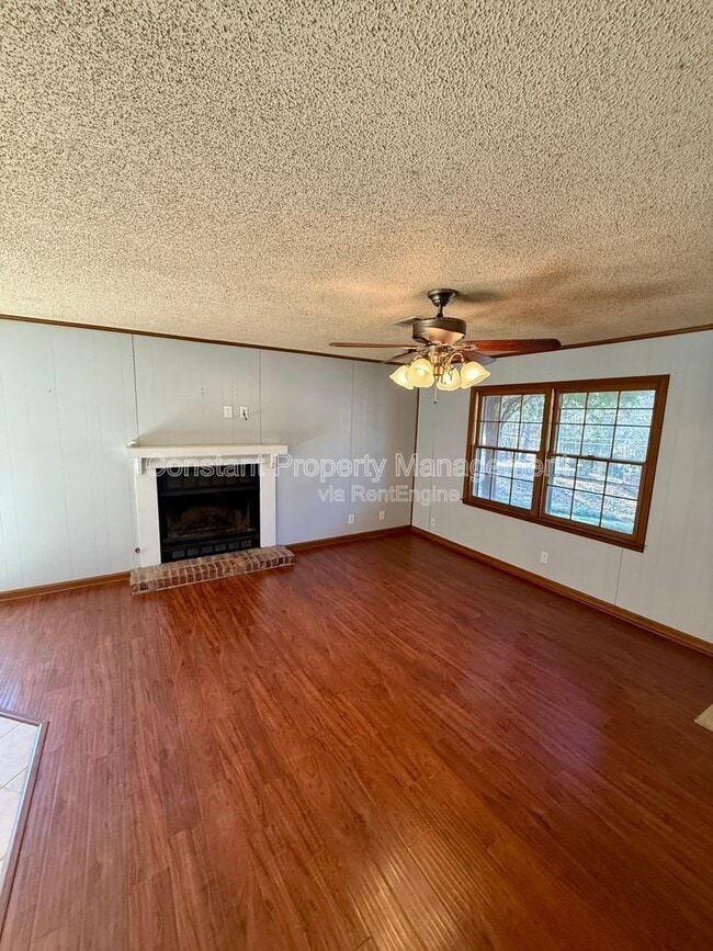 Building Photo - 934 Waluhiyi Trail