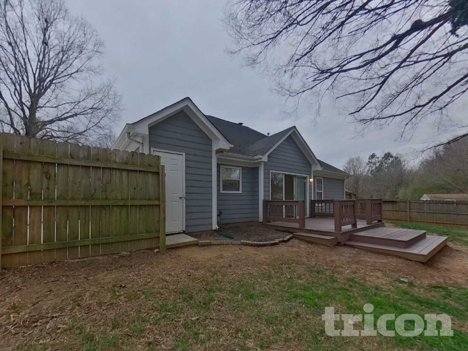 Building Photo - 217 Clear Springs Ct