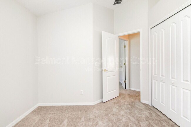 Building Photo - 9853 Portofino Dr