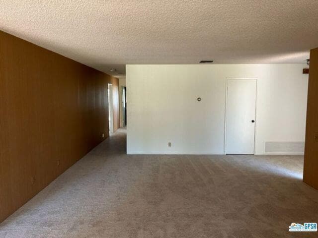 Building Photo - 2604 N Whitewater Club Dr