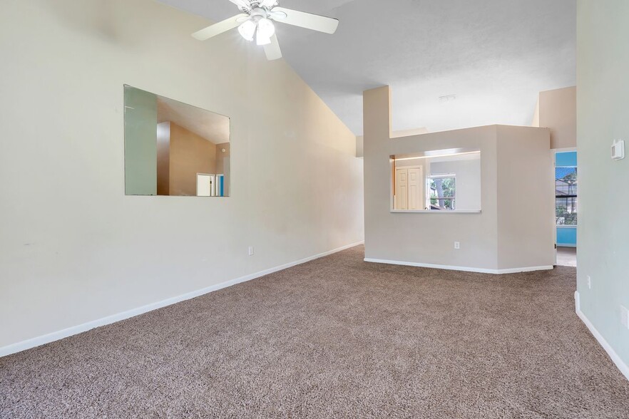 Building Photo - 3112 S Semoran Blvd