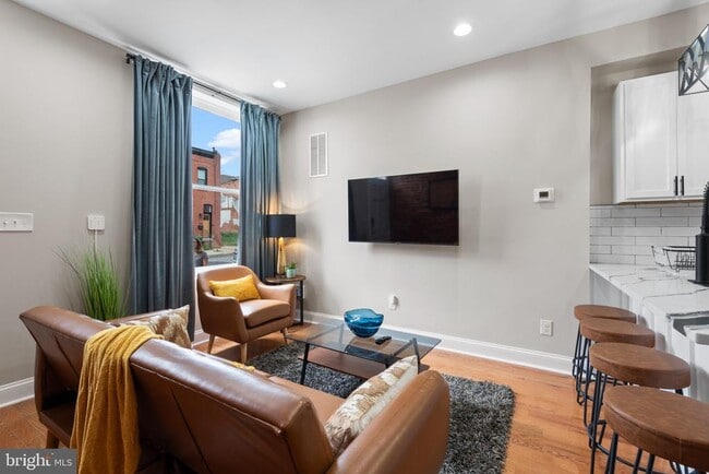 Building Photo - 2235 E Chase St