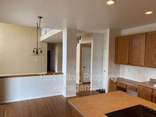 Building Photo - 14480 Tierra Dr