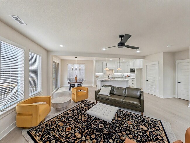 Building Photo - 30 Cromer Dr