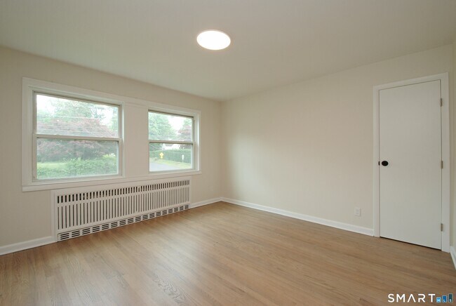 Building Photo - 306 Courtland Ave