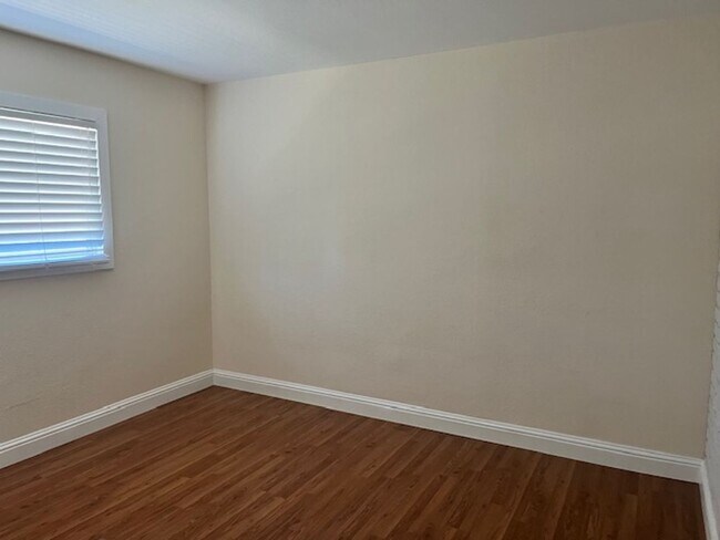 Building Photo - Home for Rent
