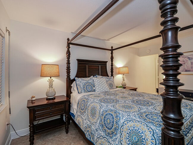 Building Photo - 4200 N Hwy A1A