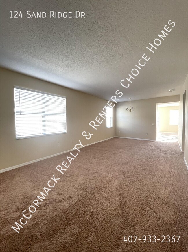 Building Photo - 124 Sand Ridge Dr