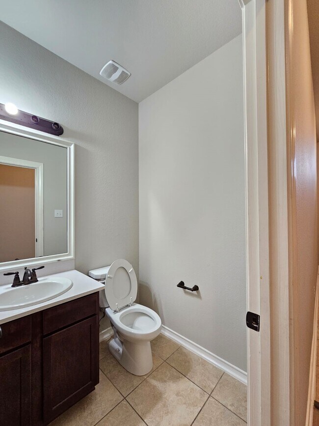 Building Photo - 3618 Diamond Creek Dr