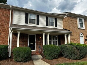 Building Photo - Available to View on 8/29! Luxurious Town ...