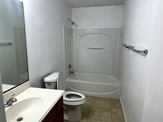 Building Photo - 8840 E Buffalo Cir