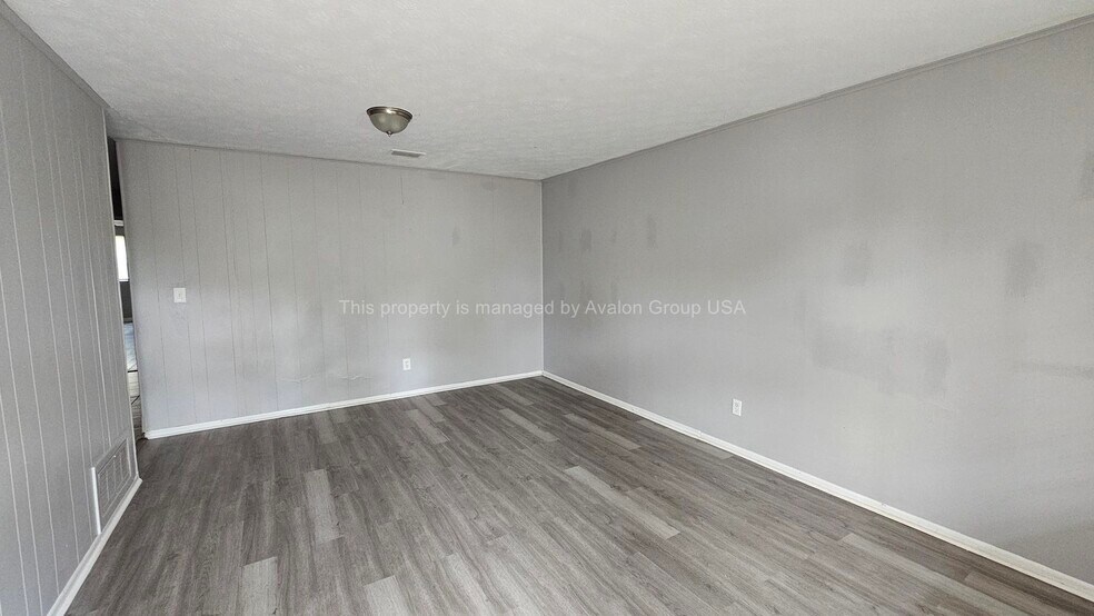 Building Photo - 9504 Evesham Rd