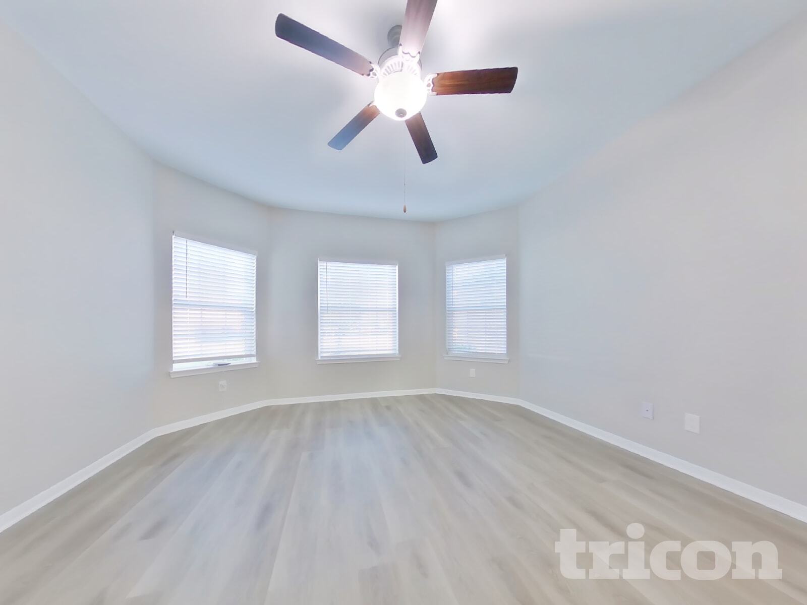 Building Photo - 916 American Monarch Dr