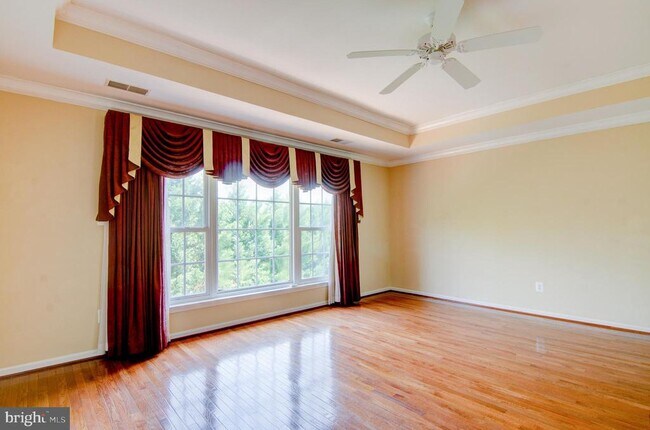 Building Photo - 5861 Governors Hill Dr