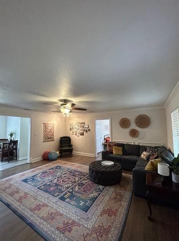 Building Photo - 310 E Beech St