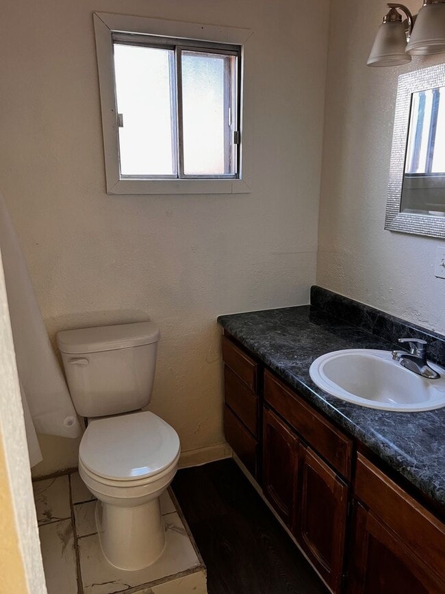 Building Photo - Charming Home for Rent