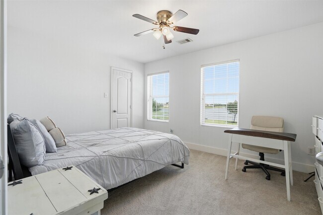 Building Photo - 14410 Long Meadow Dr