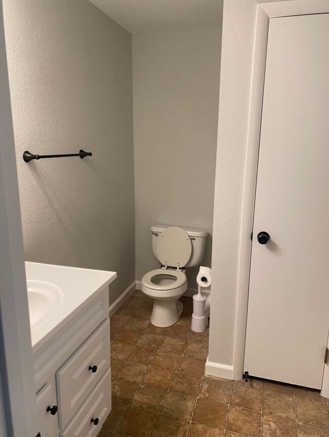 Building Photo - Coming soon! Great location, 4 bedroom hou...