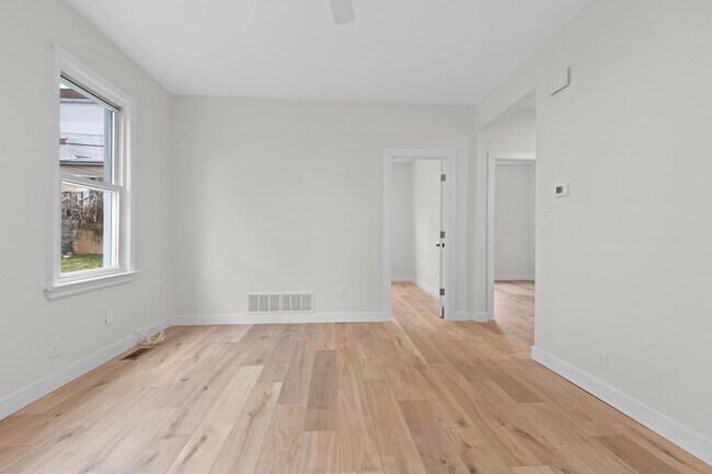 Building Photo - 3 Edison Pl