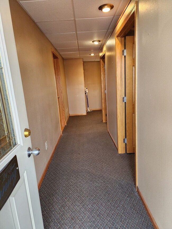 Building Photo - Wheel Inn Business Plaza