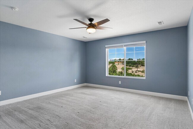Building Photo - 5355 Canyon View Dr