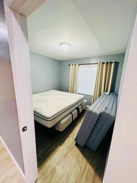Room 3 - 1817 Demastus Ln