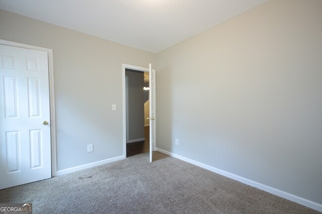 Building Photo - 501 Pine Park St
