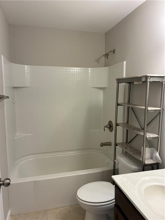 Building Photo - 1335 Hampton Oaks Dr