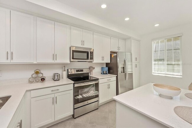 Building Photo - 12280 Wellen Golf St