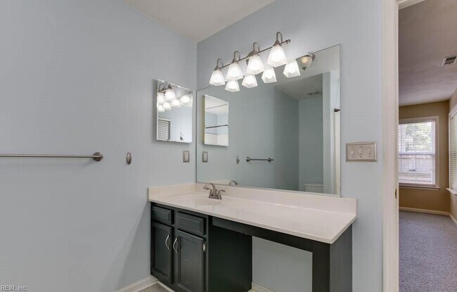 Building Photo - 1133 Lady Ashley Dr