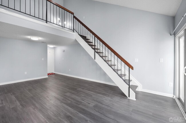 Building Photo - 7520 Tamarron Dr