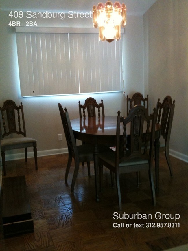 Building Photo - 409 Sandburg St