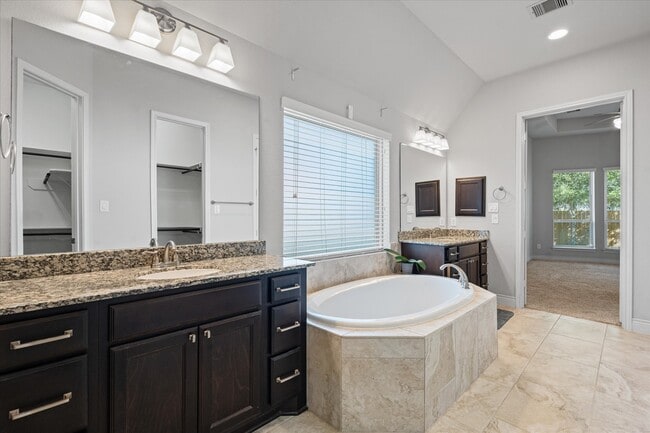 Building Photo - 13207 Itasca Pine Dr